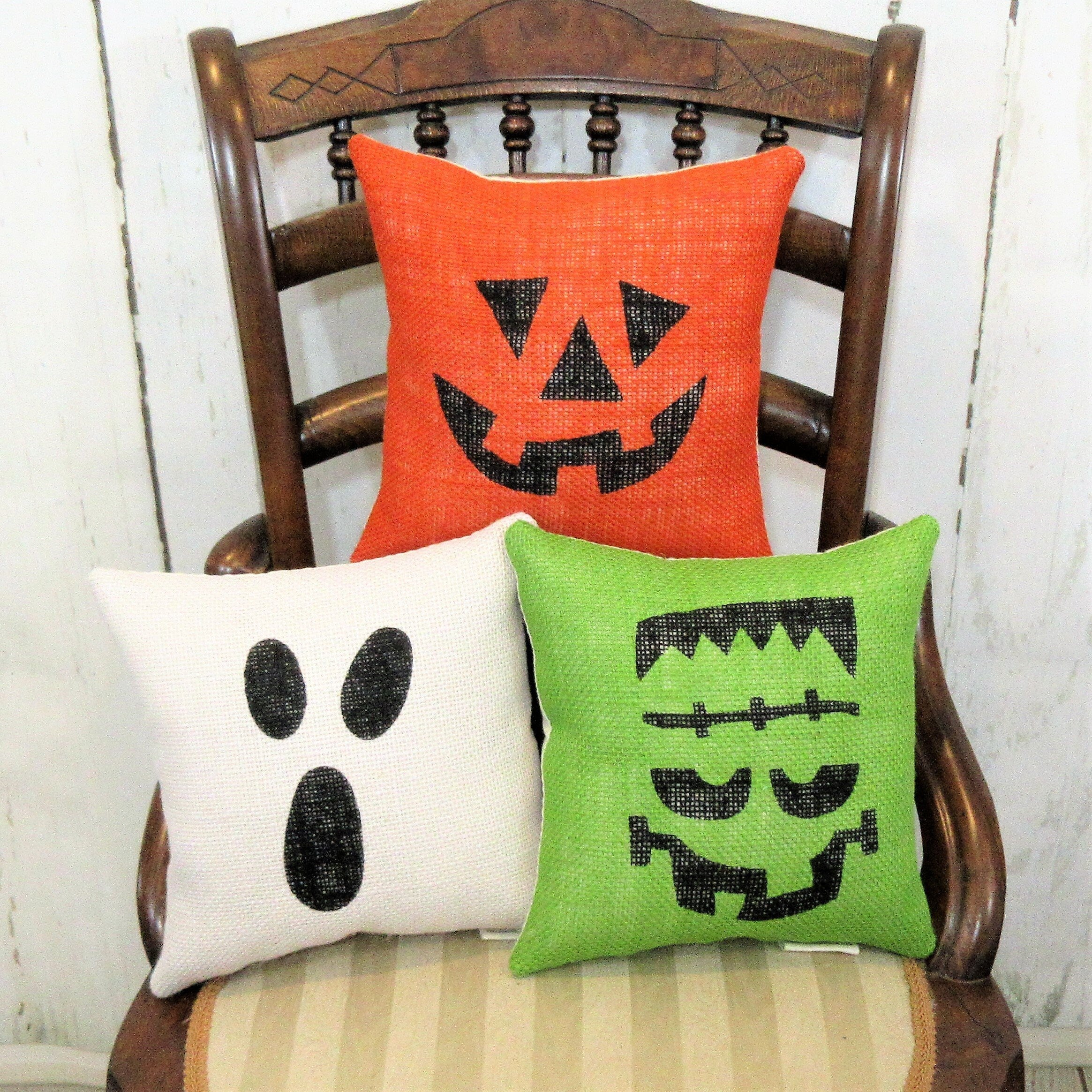 Halloween pillow set